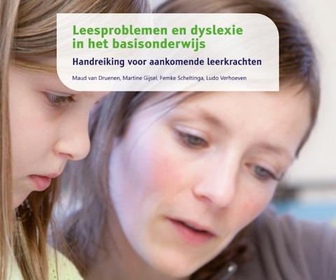 Afbeelding van de kaft van Leesproblemen en dyslexie in het basisonderwijs, een handreiking voor aankomende leerkrachten.